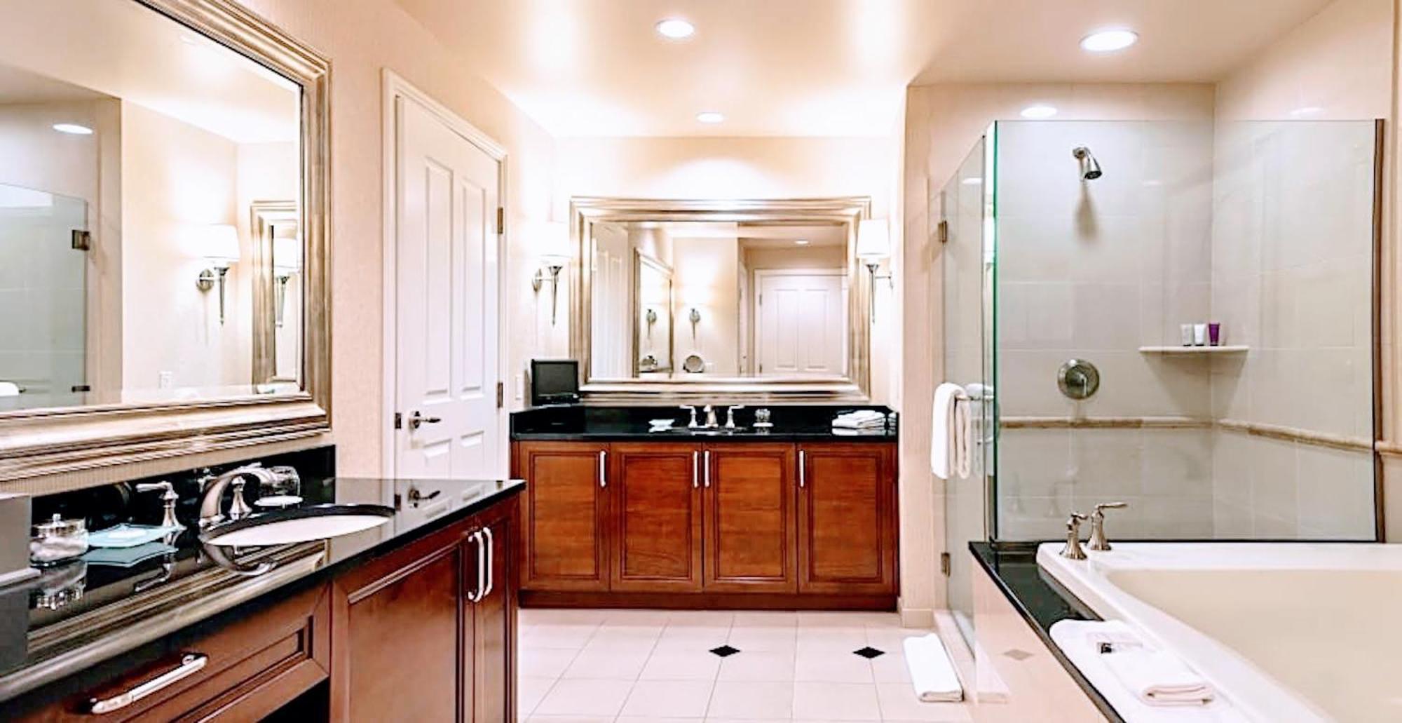 לאס וגאס Strip & Sphere View - Separate Living Room - 2 Full Bath - Full Kitchen - Balcony - 900 Sqft - Mgm Signature מראה חיצוני תמונה