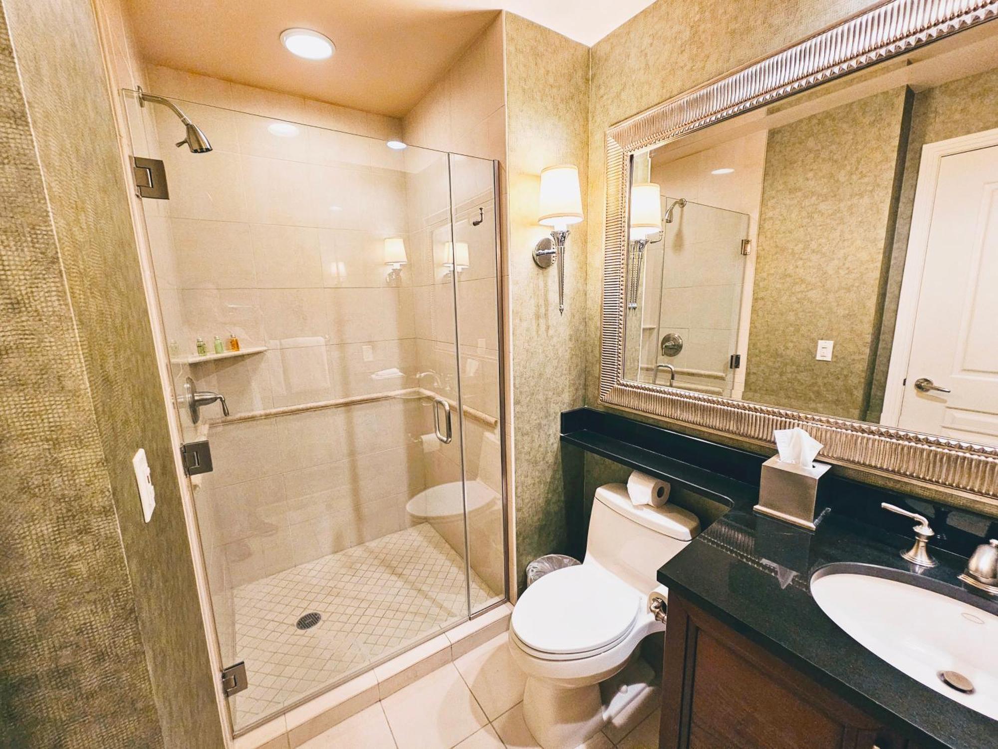 לאס וגאס Strip & Sphere View - Separate Living Room - 2 Full Bath - Full Kitchen - Balcony - 900 Sqft - Mgm Signature מראה חיצוני תמונה